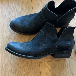 Born Beth Zip Up Booties